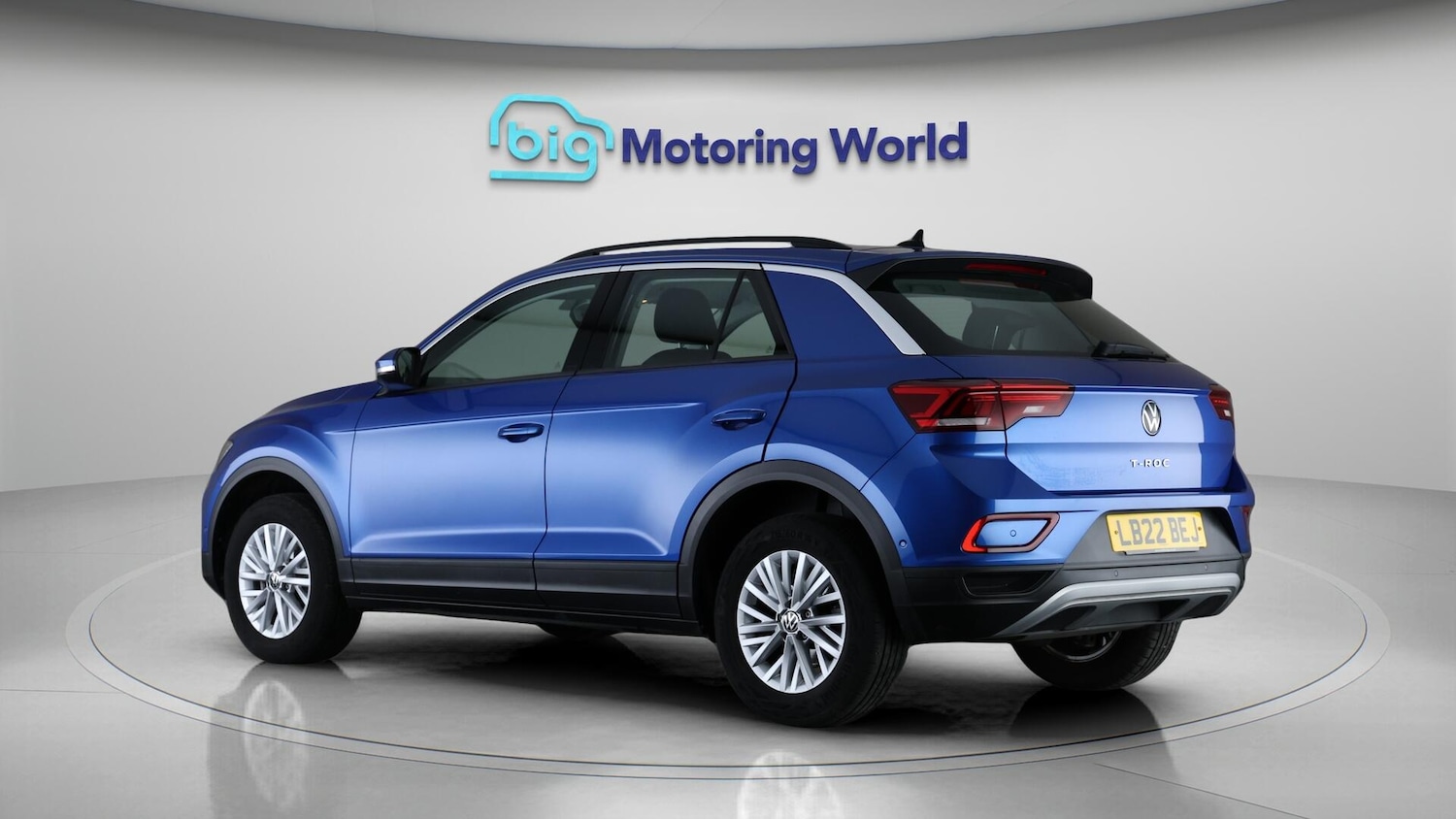 Used Volkswagen T-Roc 2022 for sale - 76522537: Photo 6