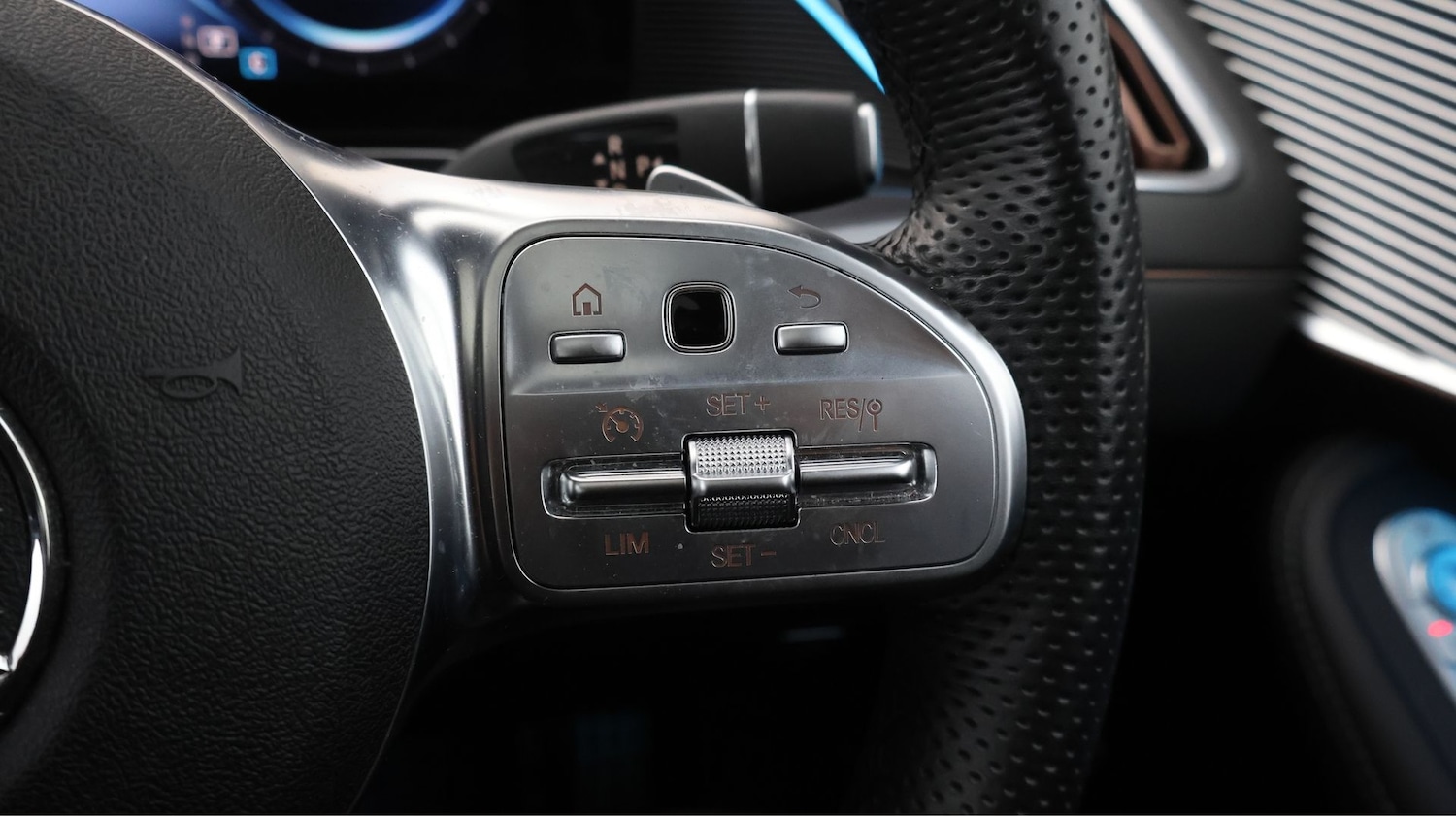 Used Mercedes-Benz EQC 2021 for sale - 77746143: Photo 25