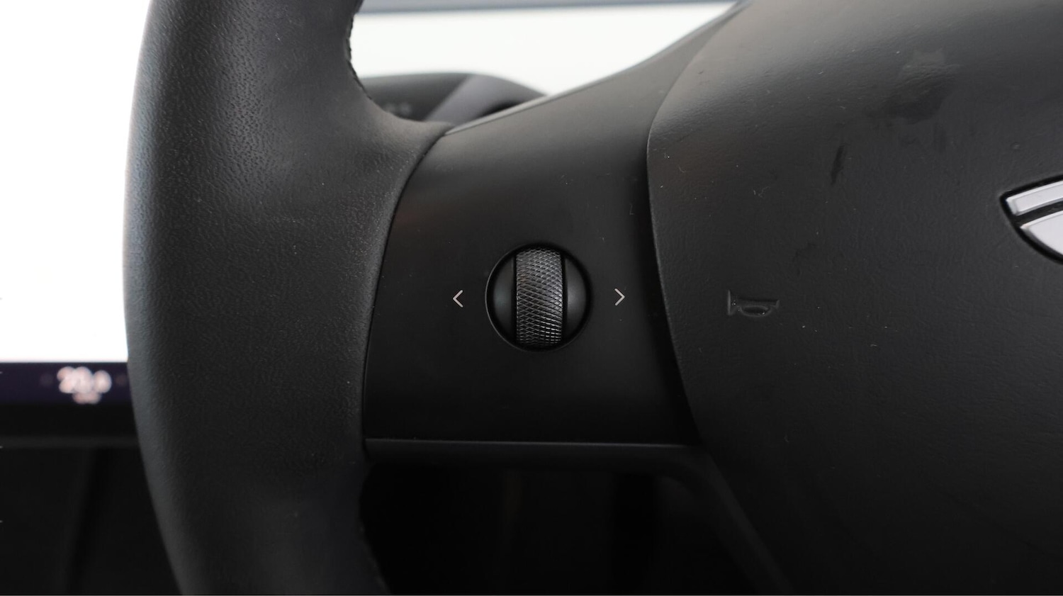 Used Tesla Model Y 2022 for sale - 76714600: Photo 22