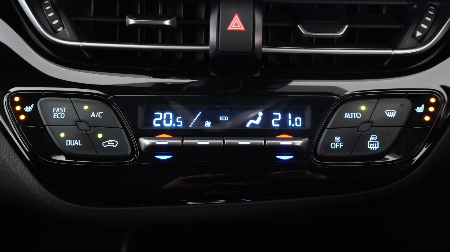 Used Toyota C-HR for sale - 77181488: Photo 12