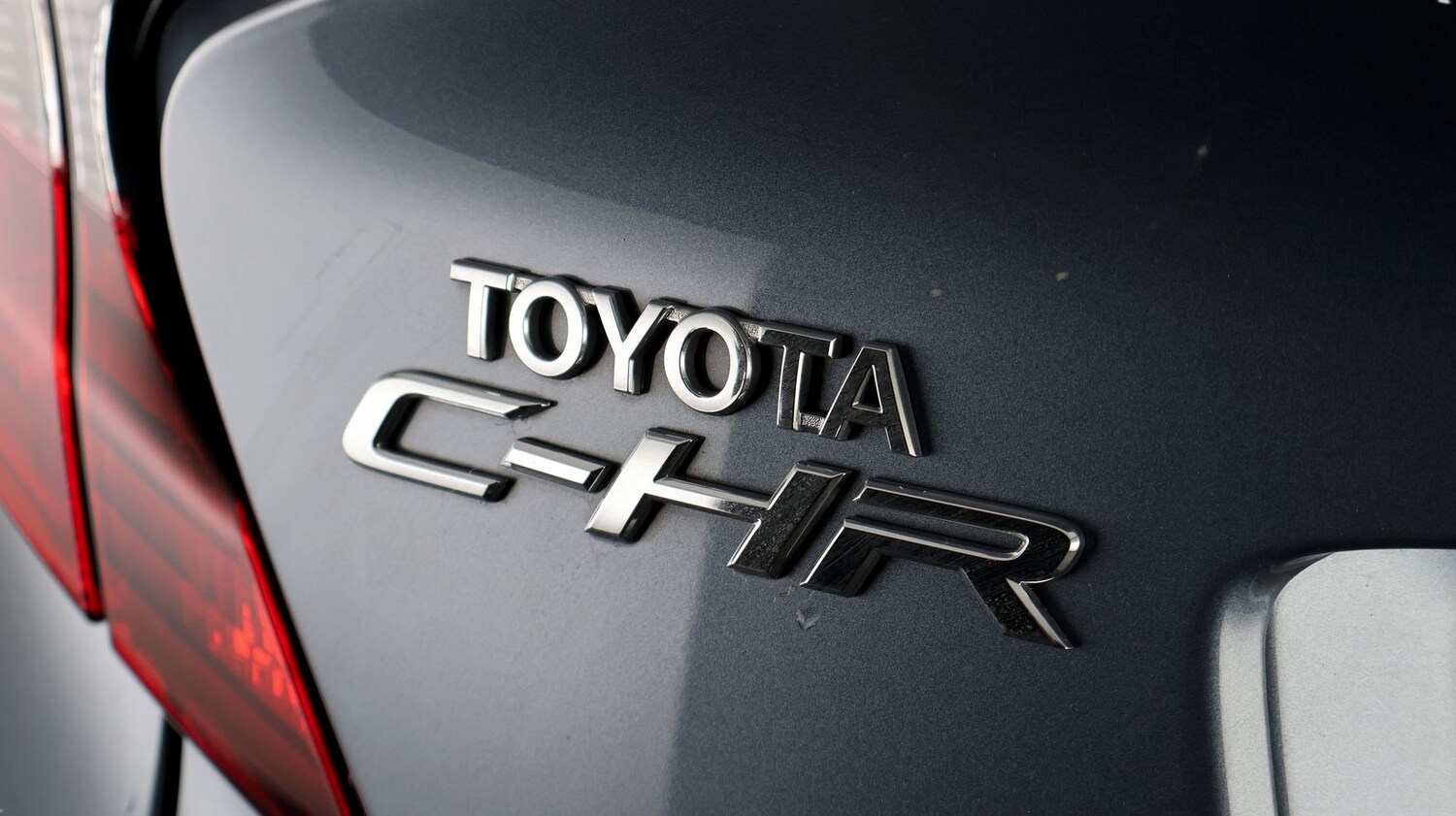 Used Toyota C-HR for sale - 77181488: Photo 21