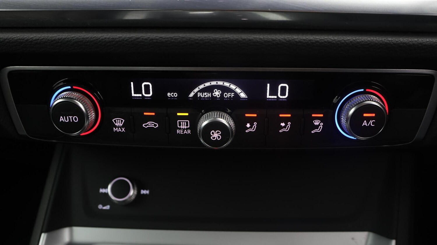 Used Audi Q3 2019 for sale - 76550871: Photo 13