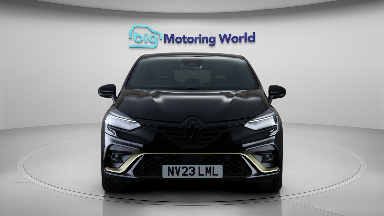 Used Renault Clio 2023 for sale - 78046263: Photo 2