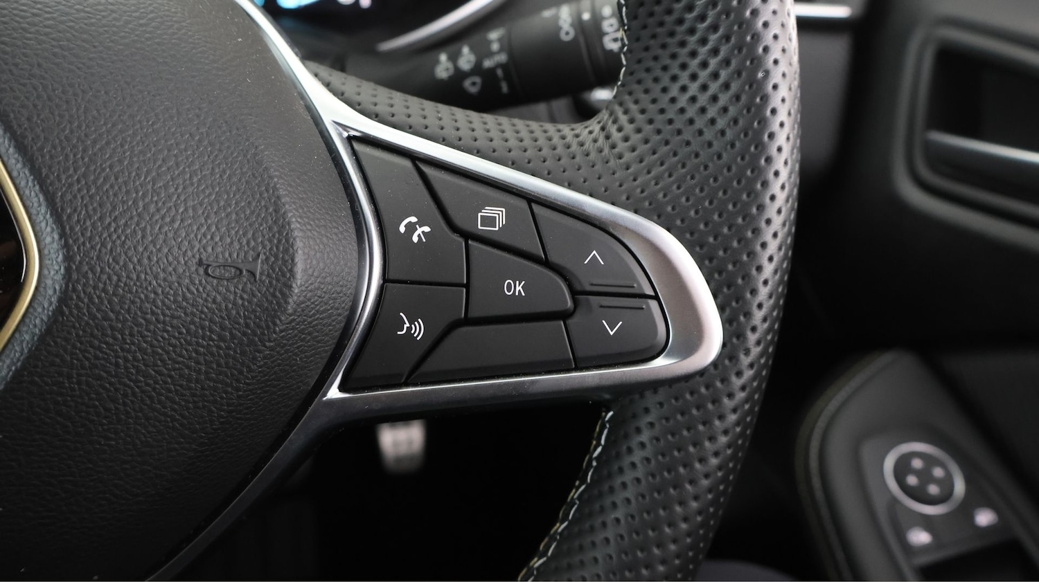 Used Renault Clio 2023 for sale - 78046263: Photo 21