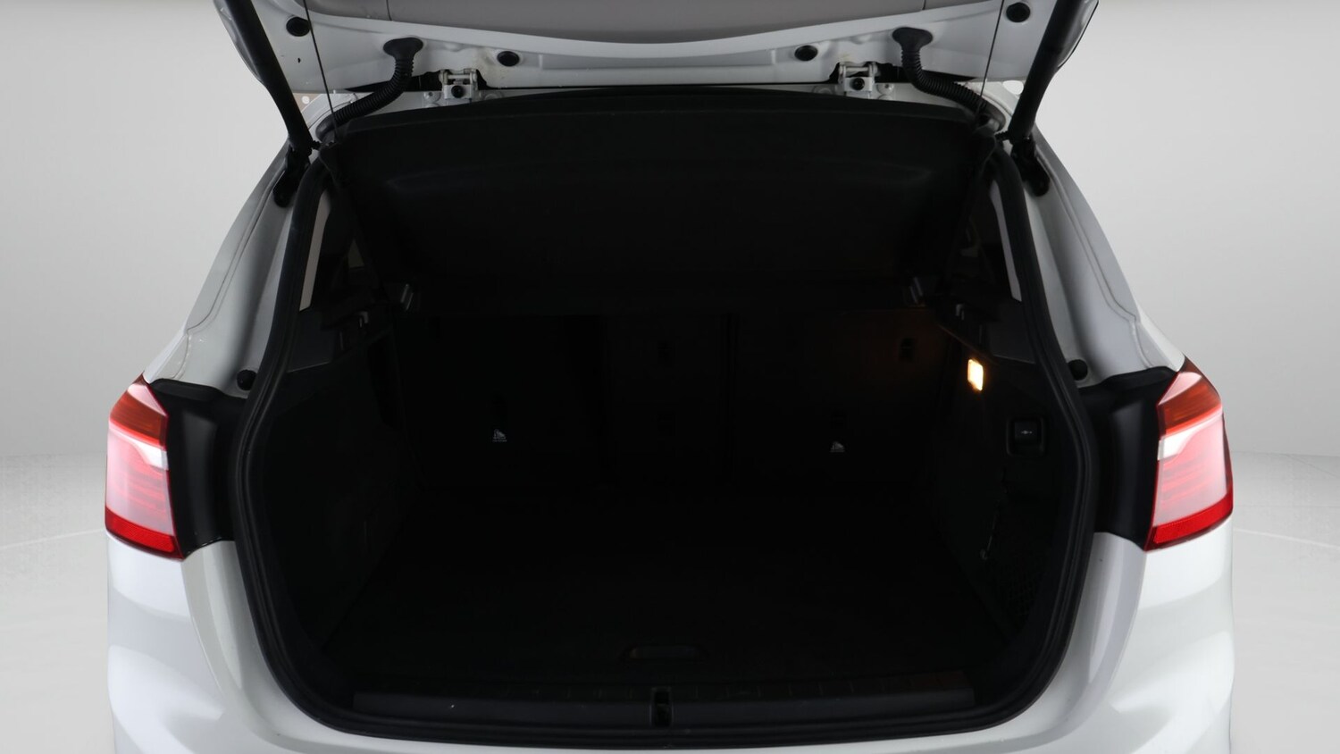 Used BMW 2 Series Active Tourer 2019 for sale - 77971316: Photo 17