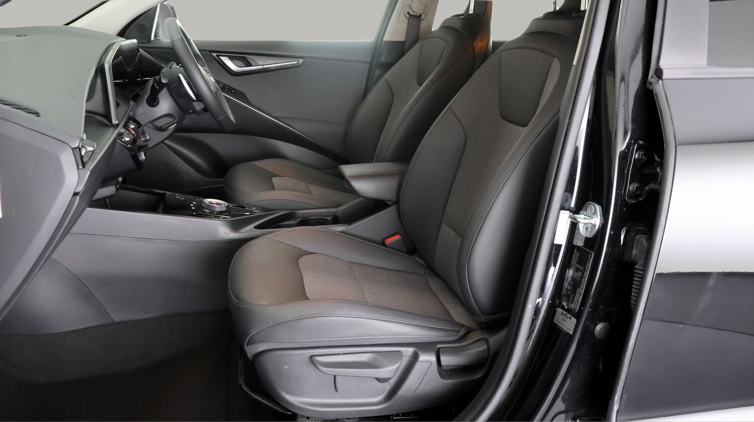 Used Kia Niro 2023 for sale - 77463349: Photo 13