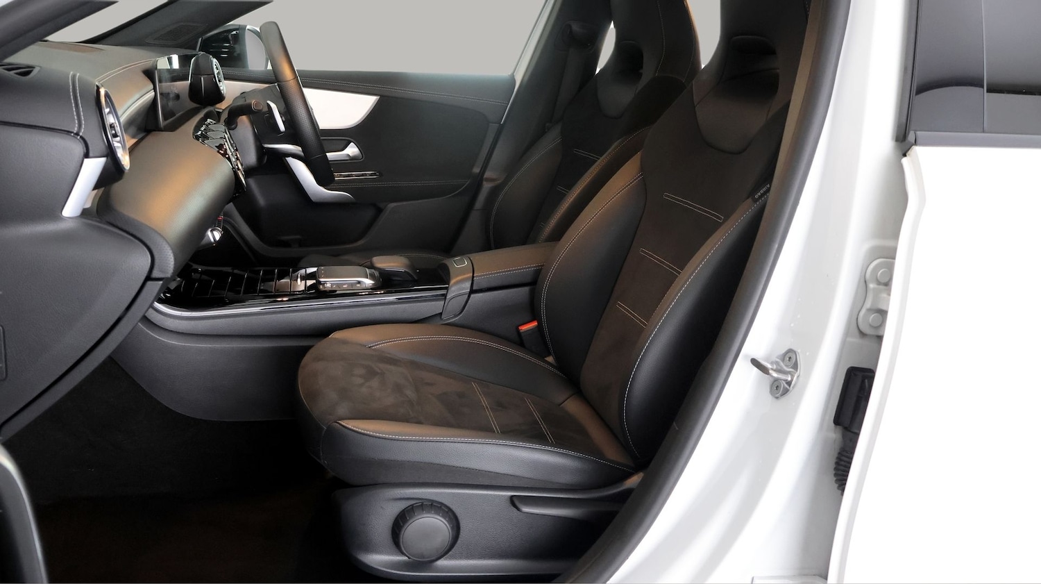 Used Mercedes-Benz A-Class 2022 for sale - 77262073: Photo 14