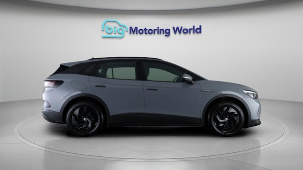 Used Volkswagen ID.4 2022 for sale - 76295942: Photo 9