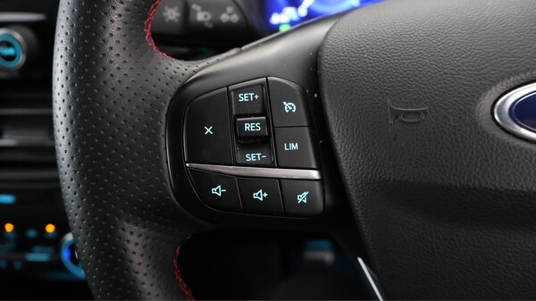 Used Ford Kuga 2021 for sale - 76295291: Photo 24