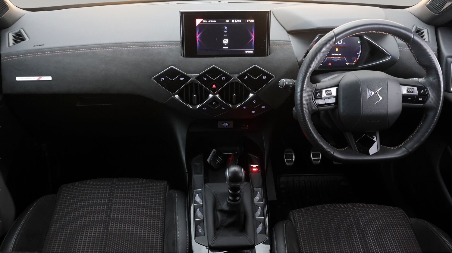 Used DS Automobiles DS 3 Crossback 2022 for sale - 77711052: Photo 12