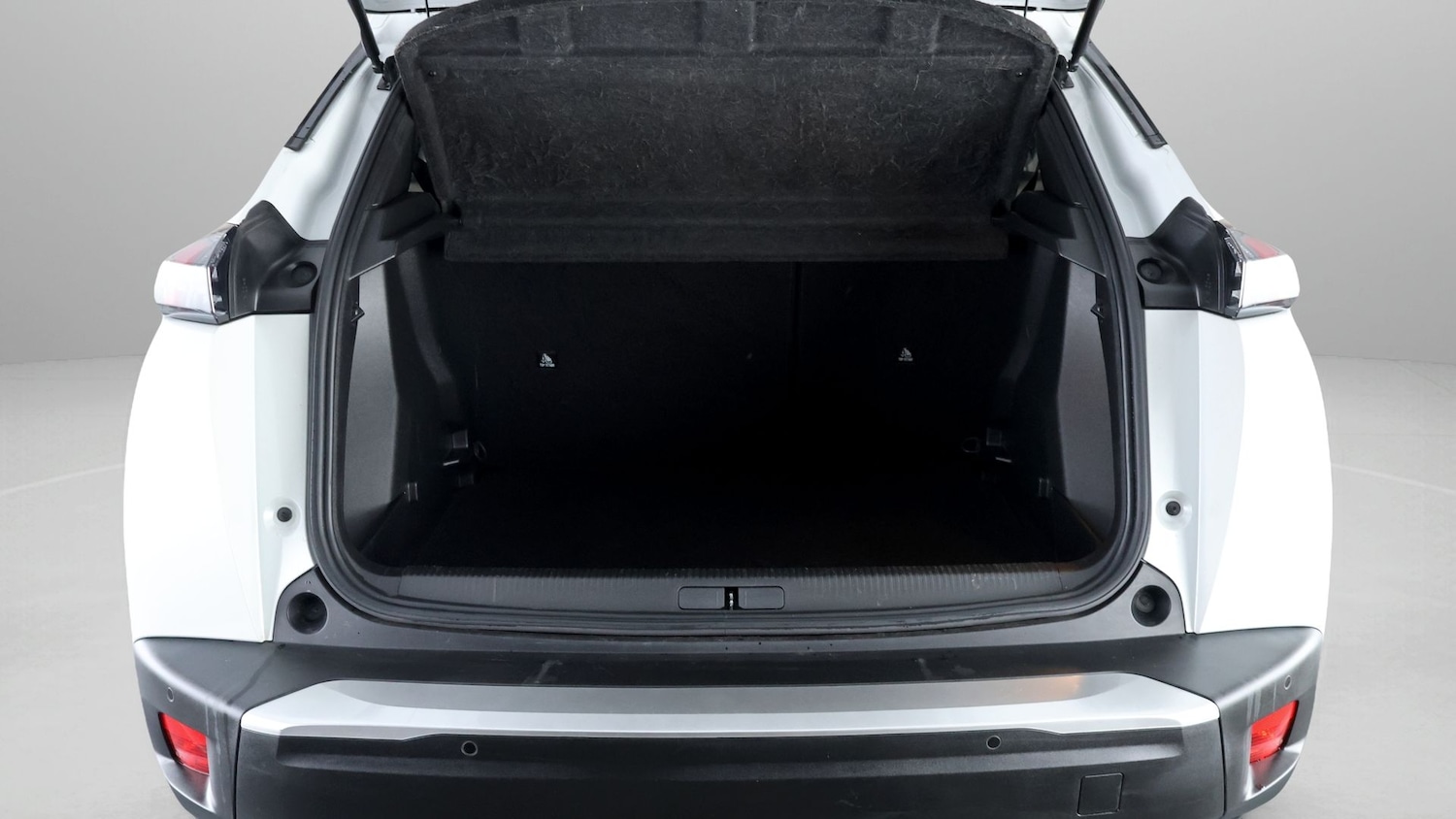 Used Peugeot 2008 2023 for sale - 77897865: Photo 16