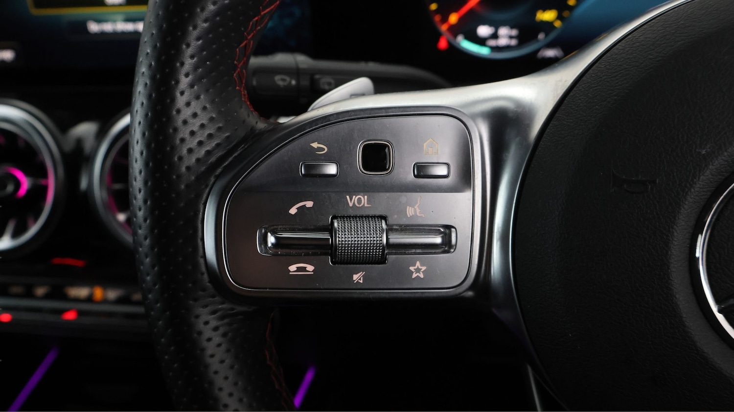 Used Mercedes-Benz EQB 2023 for sale - 77845732: Photo 23