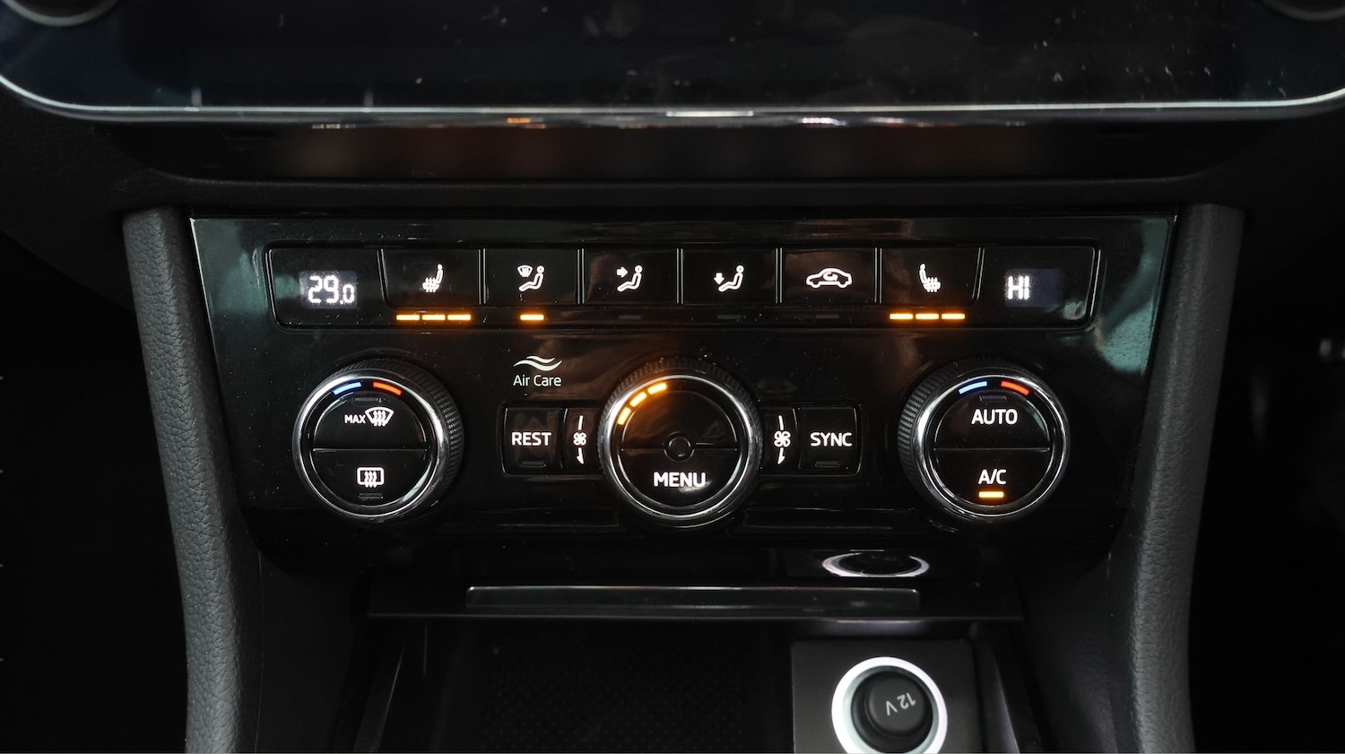 Used Skoda Superb 2023 for sale - 77294778: Photo 12