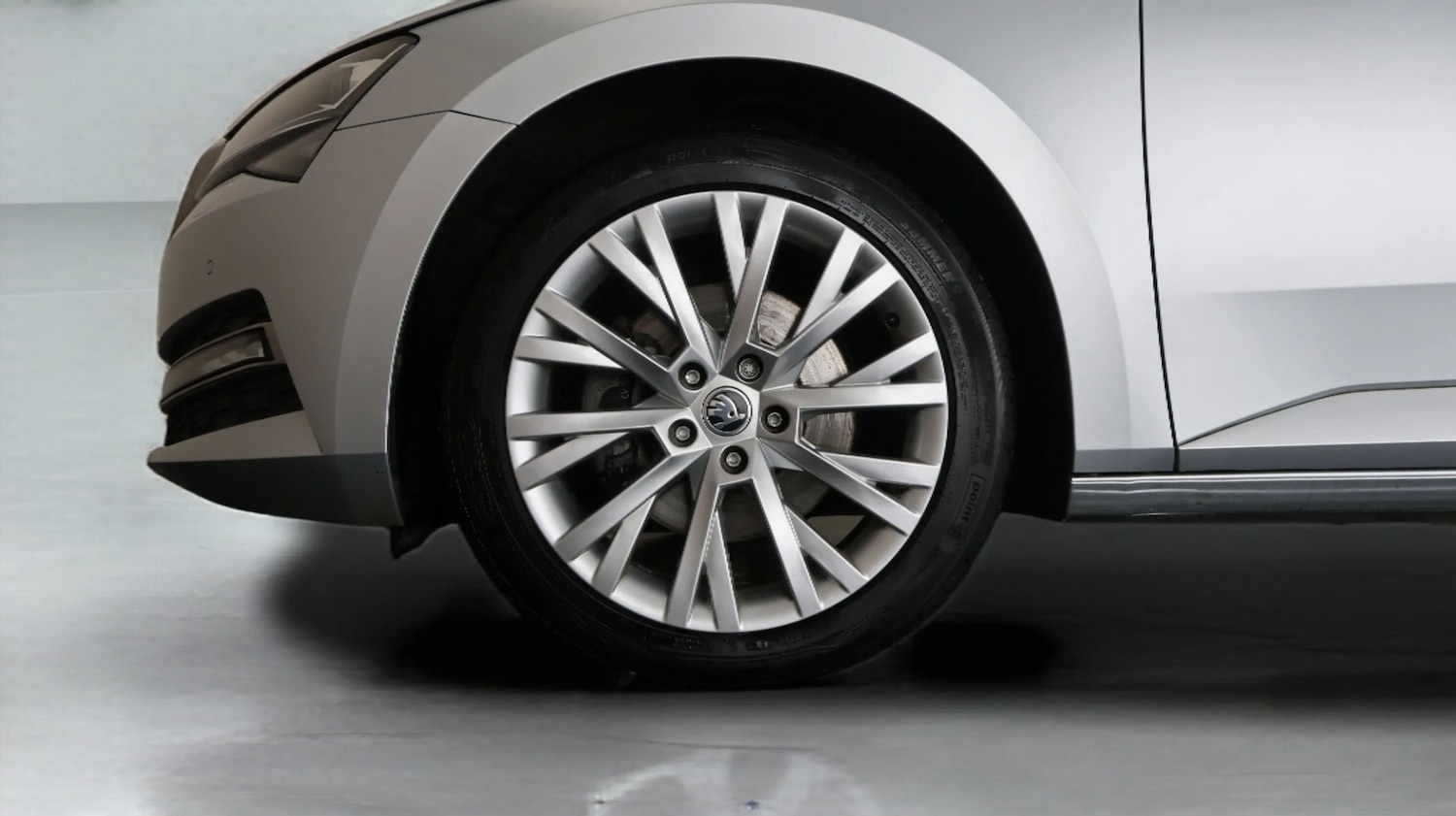 Used Skoda Superb 2023 for sale - 77294778: Photo 18