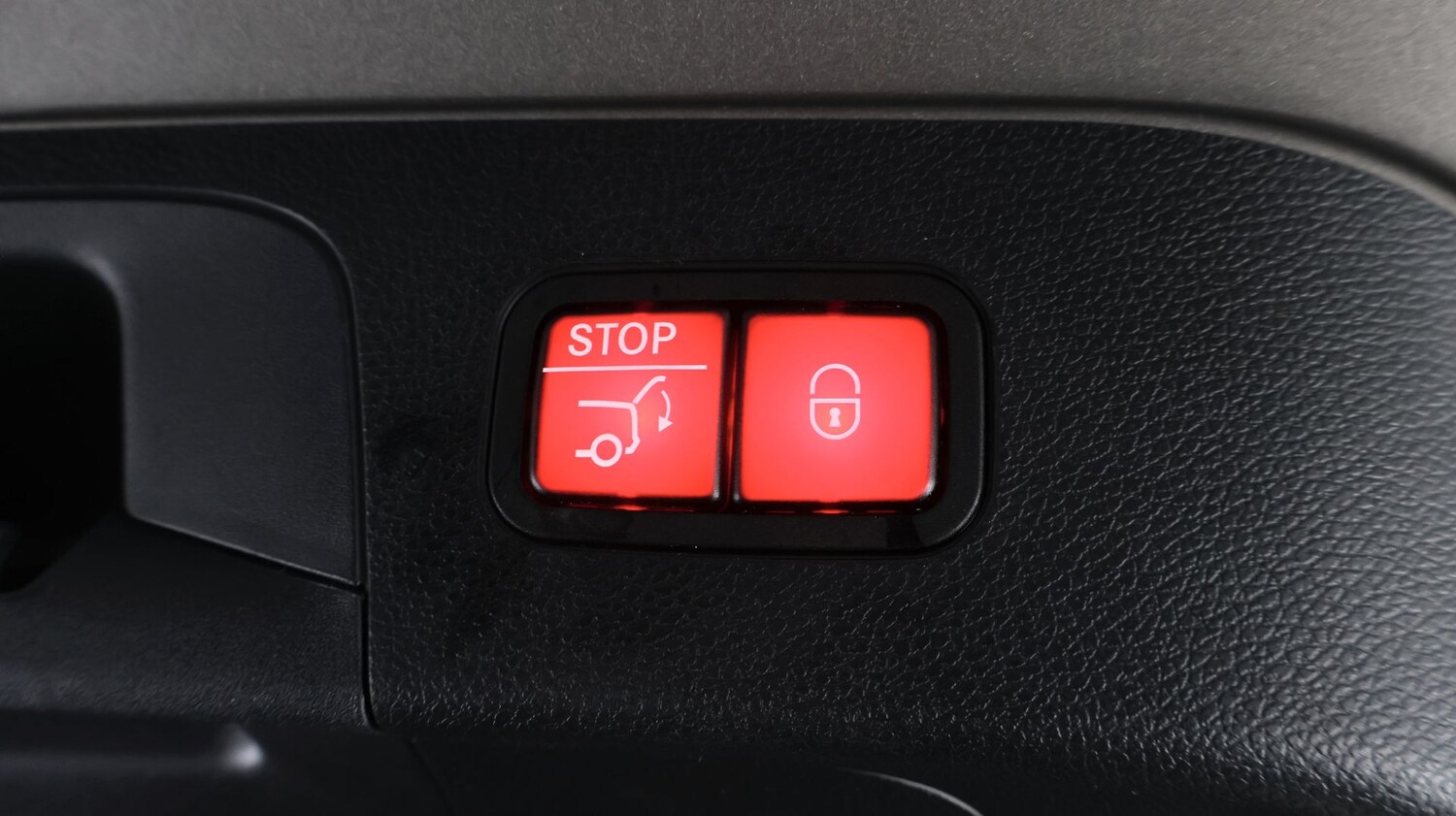 Used Mercedes-Benz EQC 2023 for sale - 77498154: Photo 22