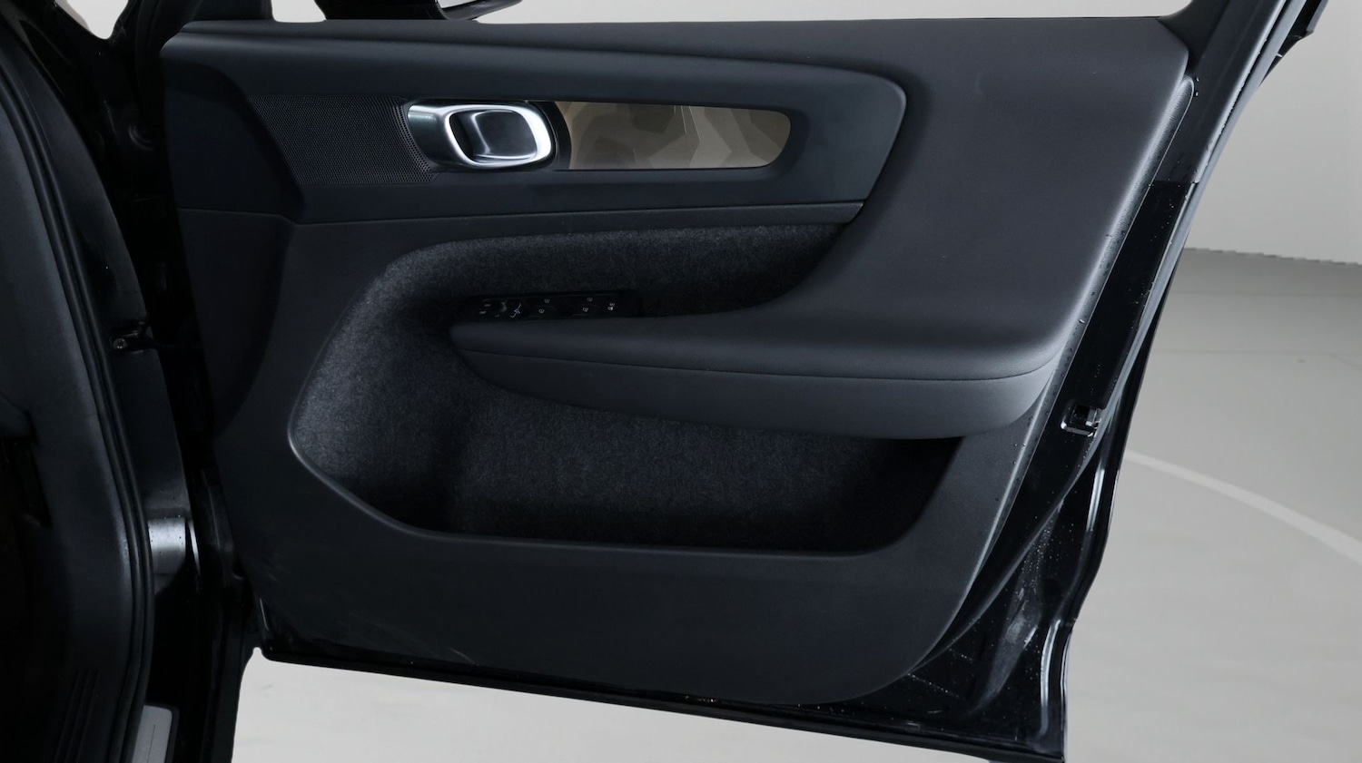 Used Volvo C40 2022 for sale - 77721035: Photo 15