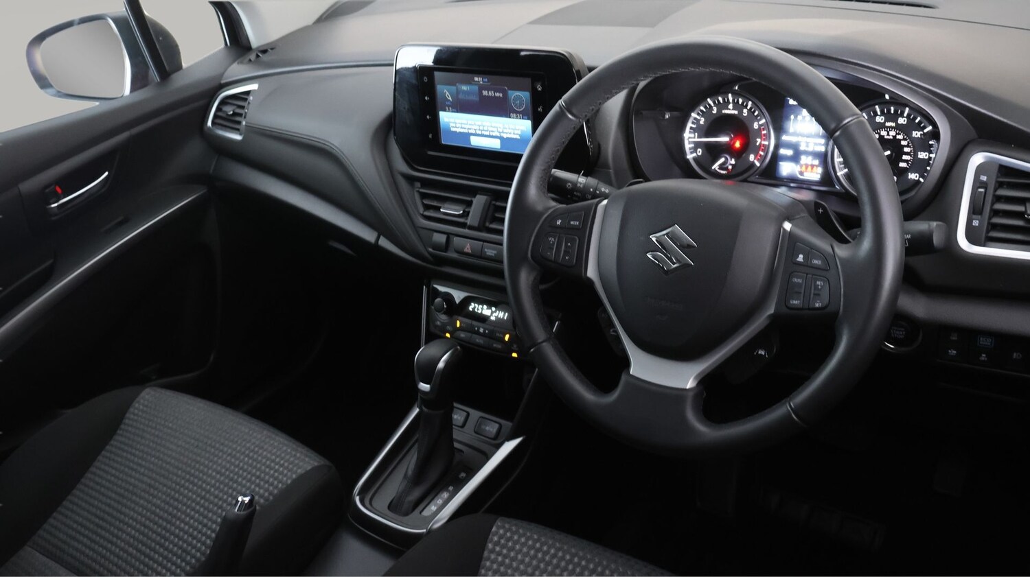 Used Suzuki SX4 S-Cross 2024 for sale - 77617598: Photo 9