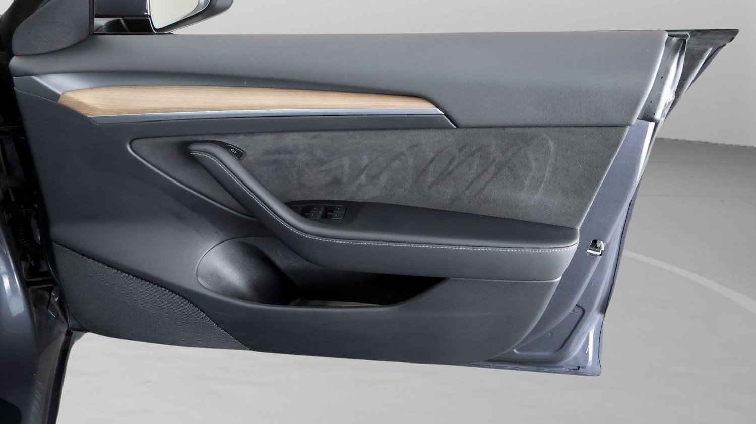 Used Tesla Model 3 2021 for sale - 77537075: Photo 15