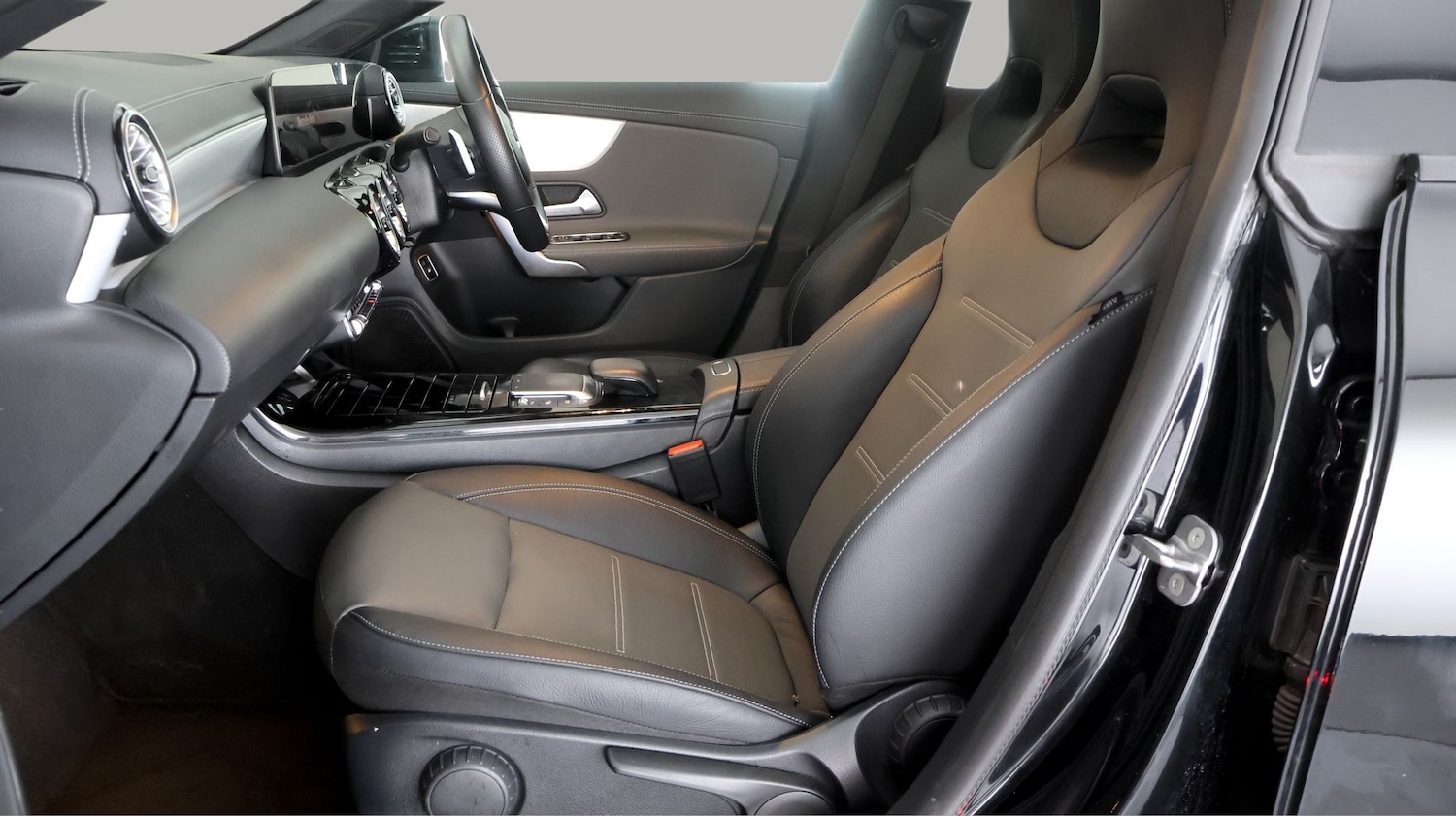 Used Mercedes-Benz CLA 2022 for sale - 77779519: Photo 13