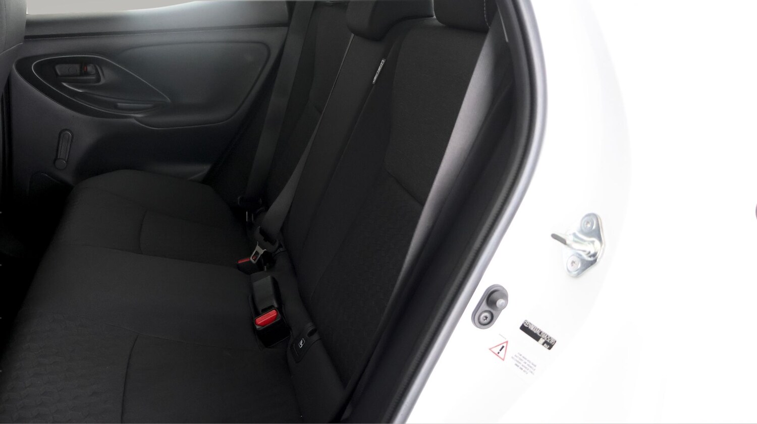 Used Toyota Yaris for sale - 77182205: Photo 15