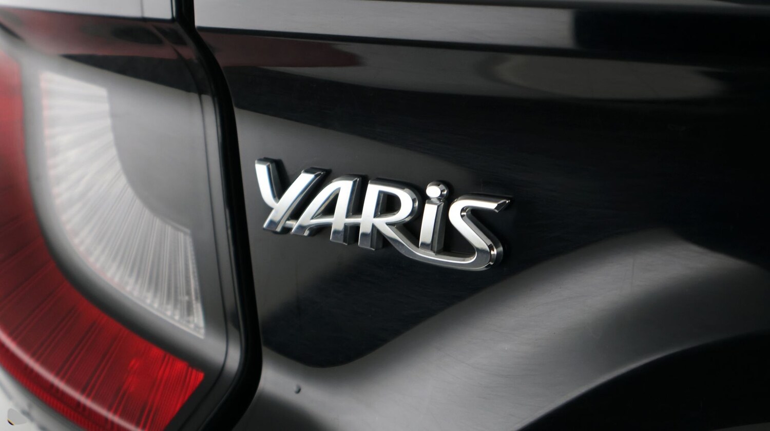 Used Toyota Yaris for sale - 77182205: Photo 19