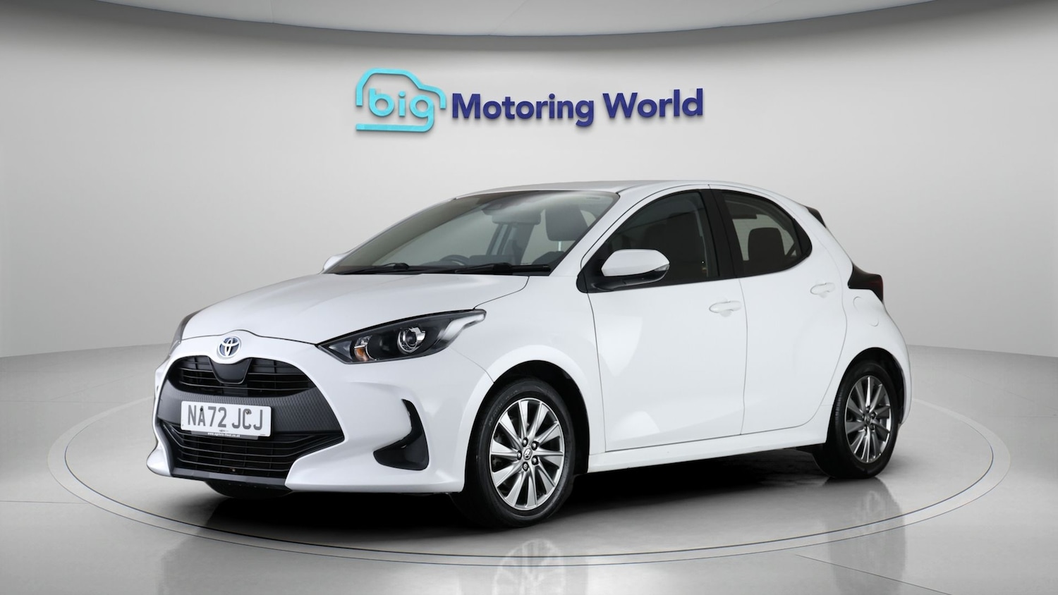 Used Toyota Yaris for sale - 77182205: Photo 3