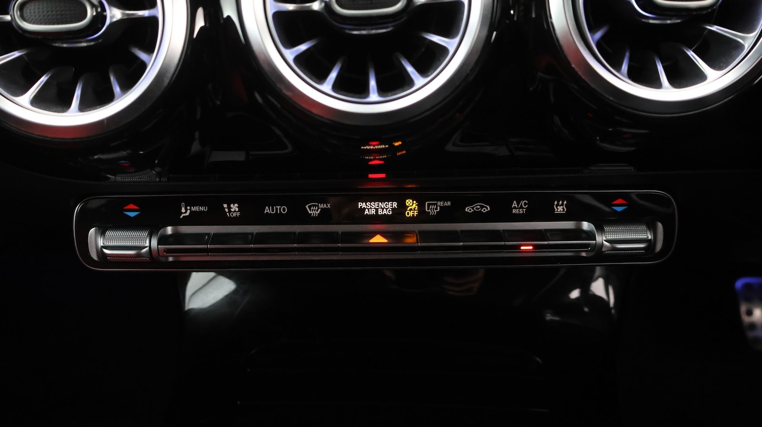 Used Mercedes-Benz CLA 2022 for sale - 77622268: Photo 12