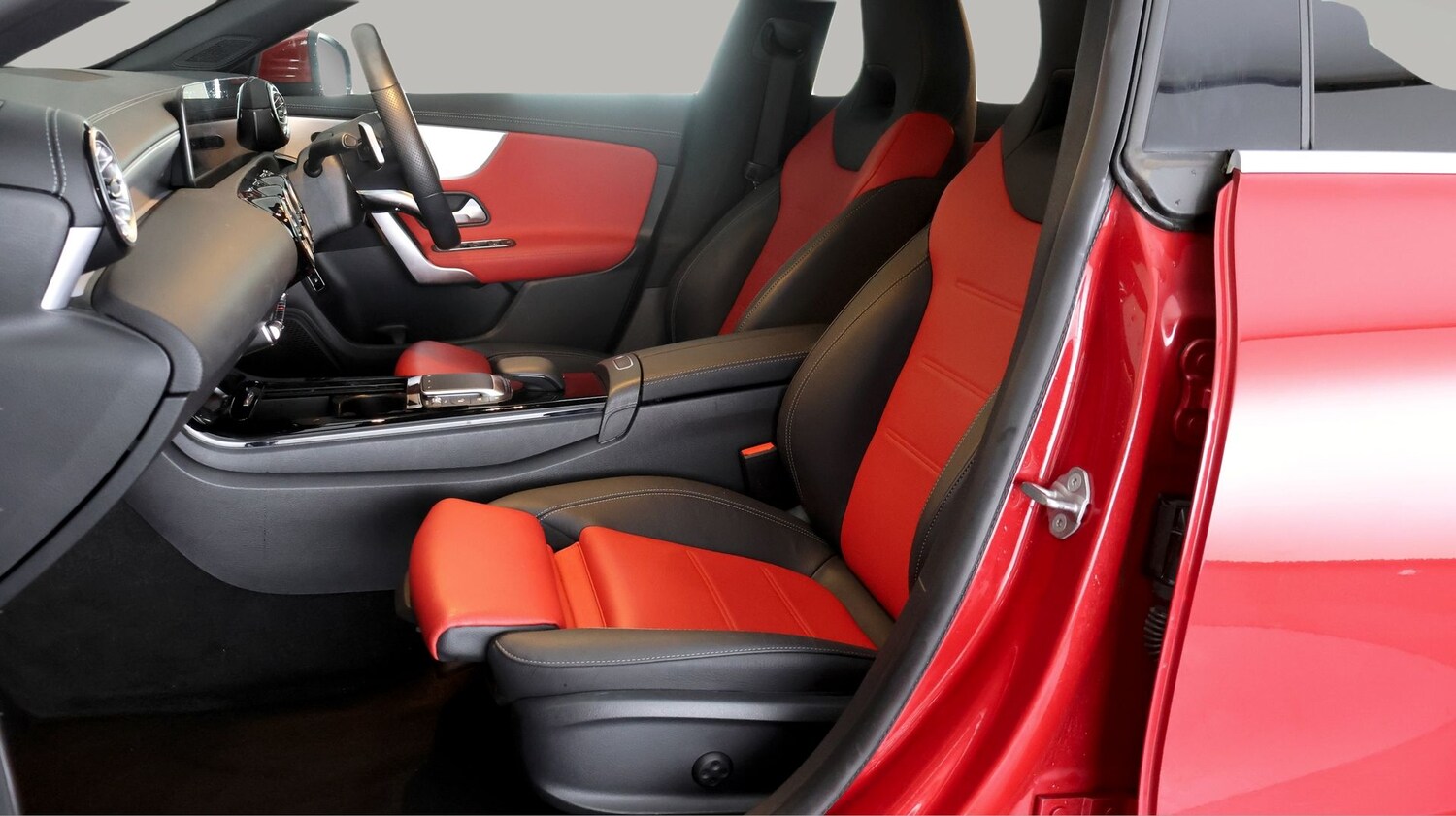 Used Mercedes-Benz CLA 2022 for sale - 77622268: Photo 14