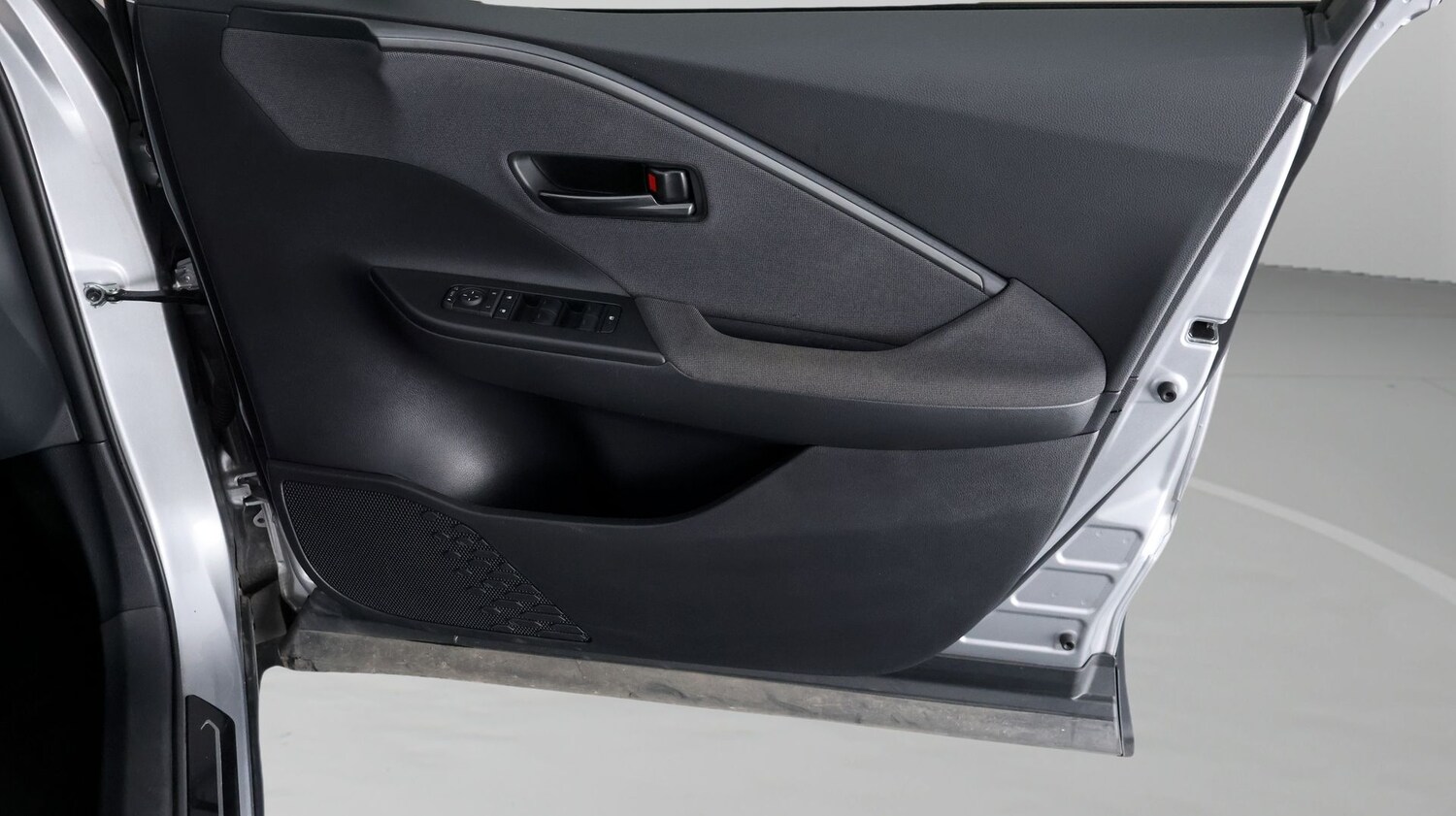 Used Toyota C-HR 2024 for sale - 77789186: Photo 15