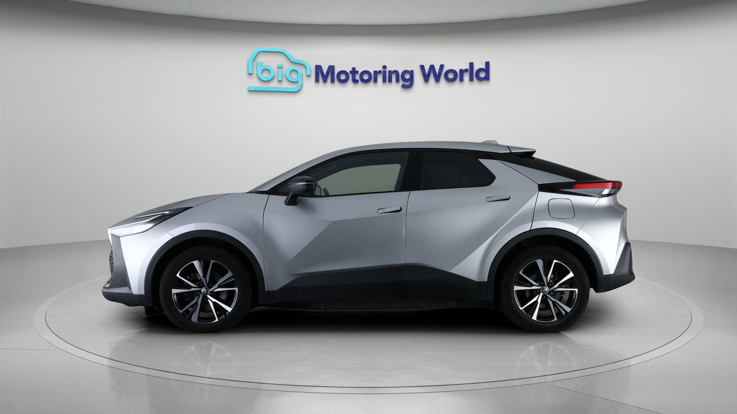 Used Toyota C-HR 2024 for sale - 77789186: Photo 4