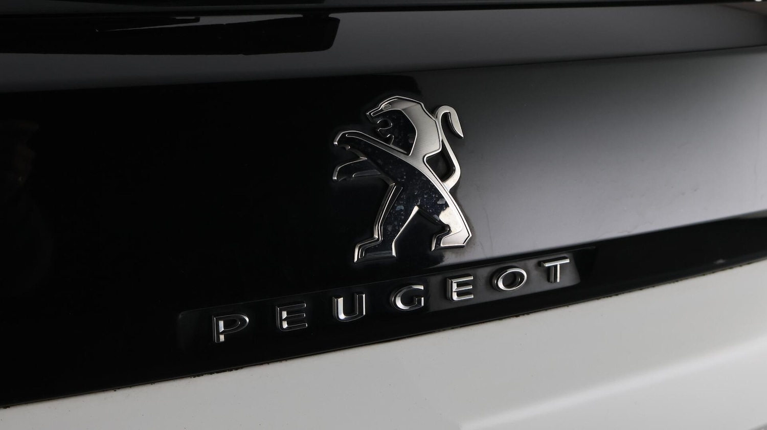 Used Peugeot 3008 2018 for sale - 76200792: Photo 21