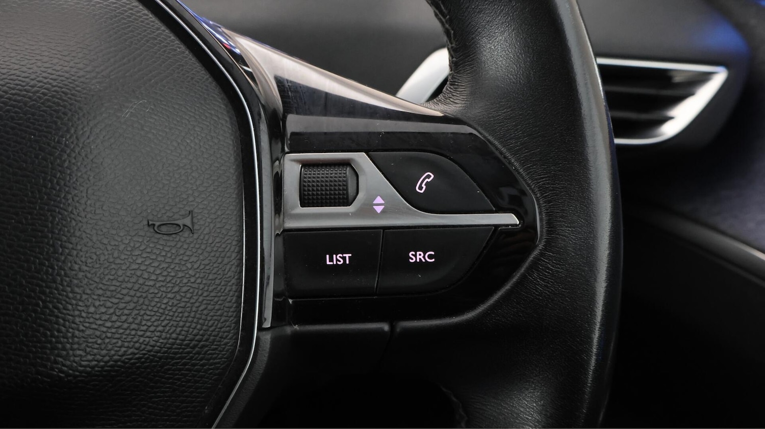 Used Peugeot 3008 2018 for sale - 76200792: Photo 24