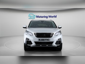 Used Peugeot 3008 2018 for sale - 76200792: Photo 3