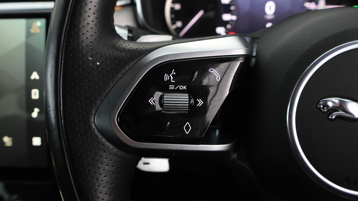 Used Jaguar F-Pace 2021 for sale - 78018158: Photo 25