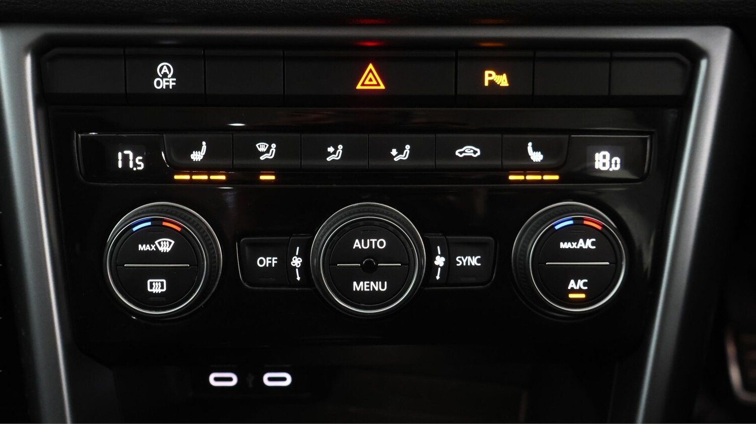 Used Volkswagen T-Roc 2021 for sale - 77982758: Photo 12