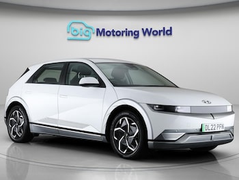 2022 (22) - 73kWh Premium Hatchback 5dr Electric Auto (217 ps)