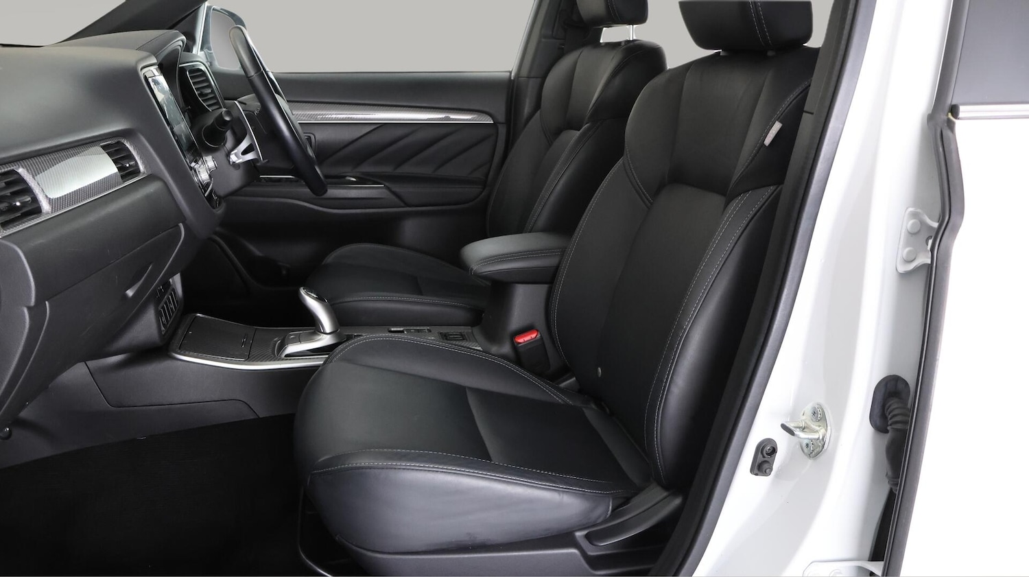 Used Mitsubishi Outlander 2020 for sale - 76561341: Photo 14