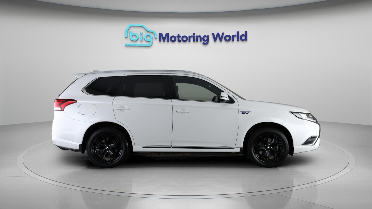 Used Mitsubishi Outlander 2020 for sale - 76561341: Photo 9