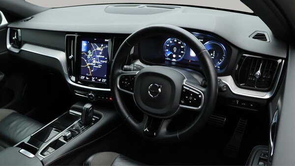 Used Volvo V60 2022 for sale - 76307387: Photo 10