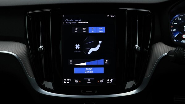 Used Volvo V60 2022 for sale - 76307387: Photo 13