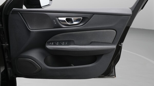 Used Volvo V60 2022 for sale - 76307387: Photo 16