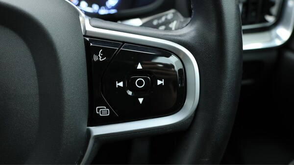 Used Volvo V60 2022 for sale - 76307387: Photo 25