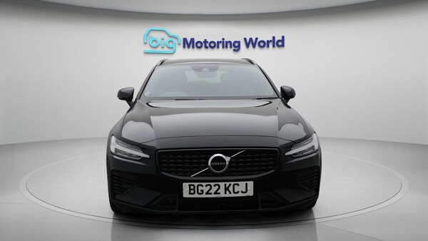 Used Volvo V60 2022 for sale - 76307387: Photo 3