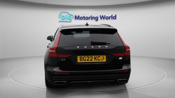 Used Volvo V60 2022 for sale - 76307387: Photo 7