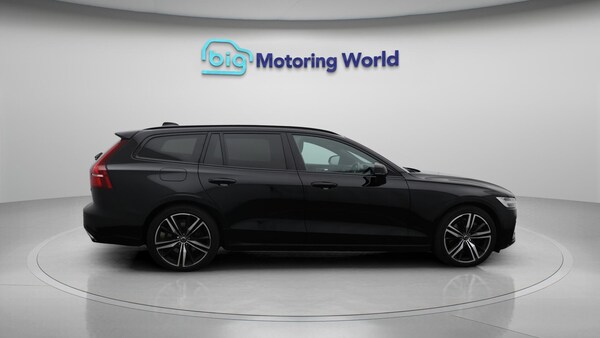 Used Volvo V60 2022 for sale - 76307387: Photo 9
