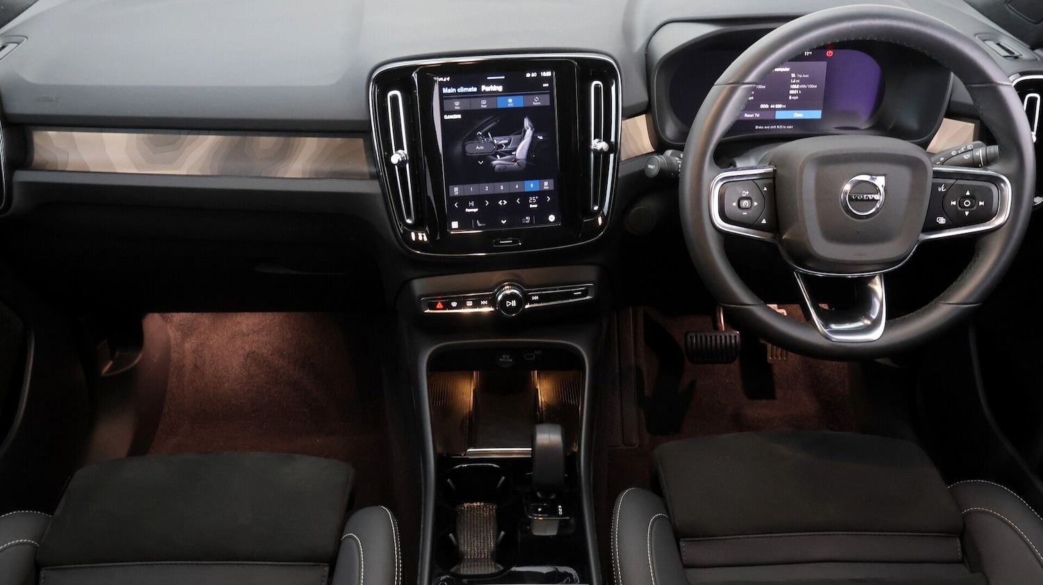 Used Volvo XC40 2023 for sale - 77454288: Photo 13