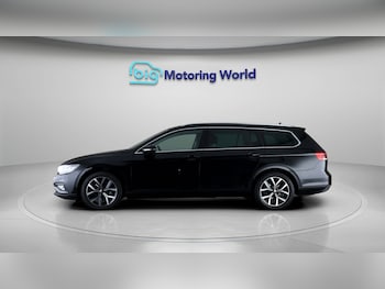 Used Volkswagen Passat 2023 for sale - 79460079: Photo