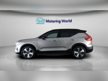 Used Volvo XC40 2022 for sale - 79112511: Photo