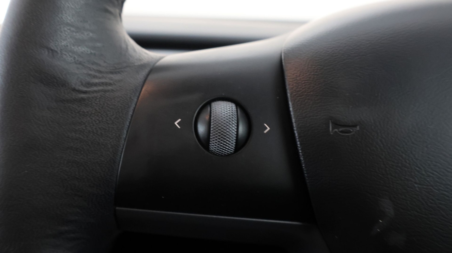 Used Tesla Model 3 2021 for sale - 77319788: Photo 21