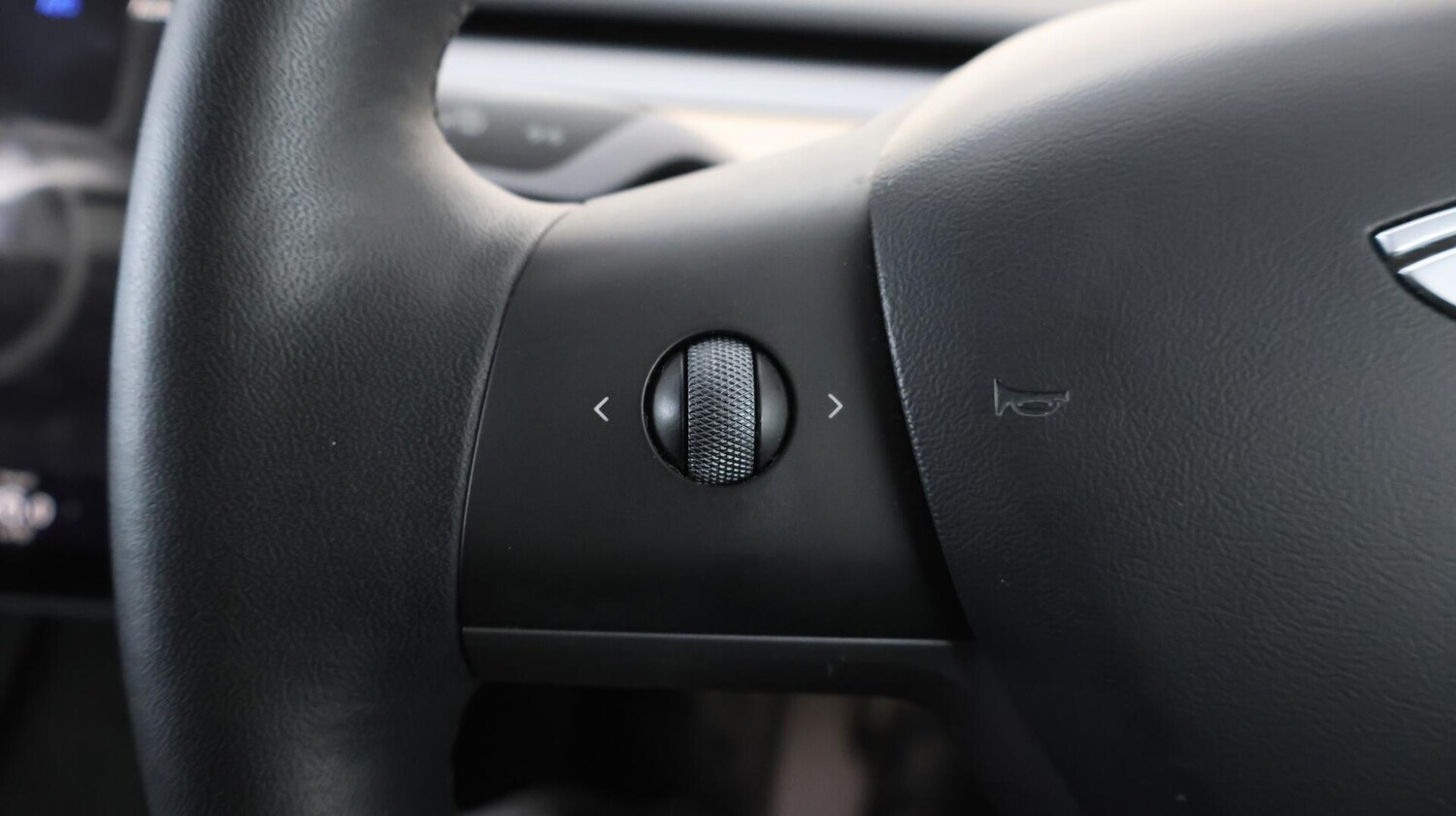 Used Tesla Model 3 for sale - 76433342: Photo 24